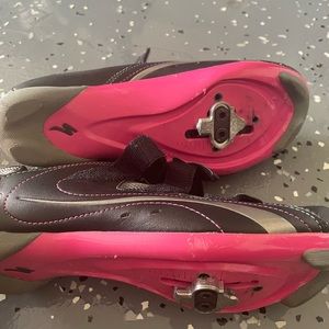 Women’s clip in bike shoes